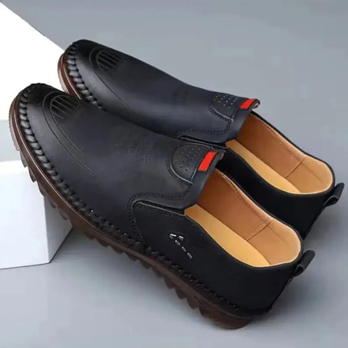 18894 Comfortable Black Casual Shoes for Men Slip-On