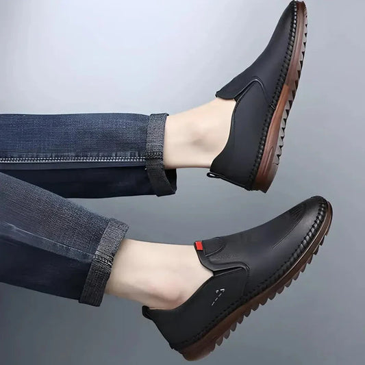 18894 Comfortable Black Casual Shoes for Men Slip-On
